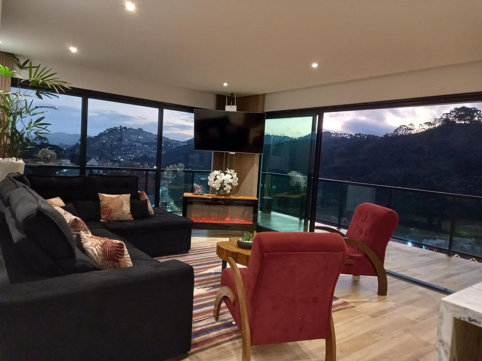 Casa Em Com Bela Vista Holiday home Campos do Jordao